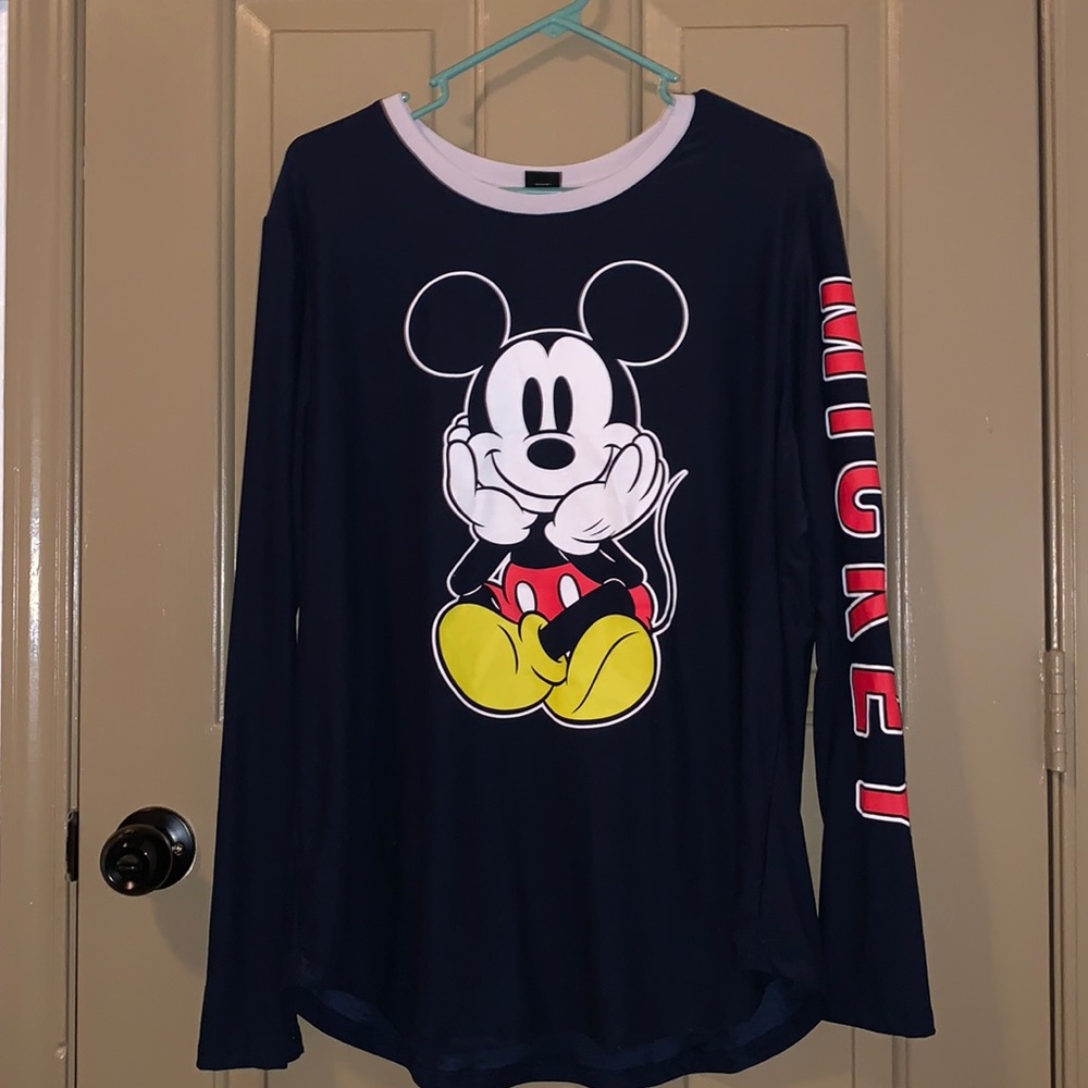 NAVY BLUE MICKEY MOUSE LONG SLEEVE♥️